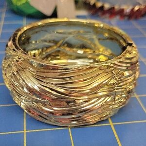 Gold Textured Lightweight Plastic Bangle Bracelet New